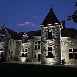 Au Château Du Mouillat Maison d'hôtes Saint-Clair-de-la-Tour